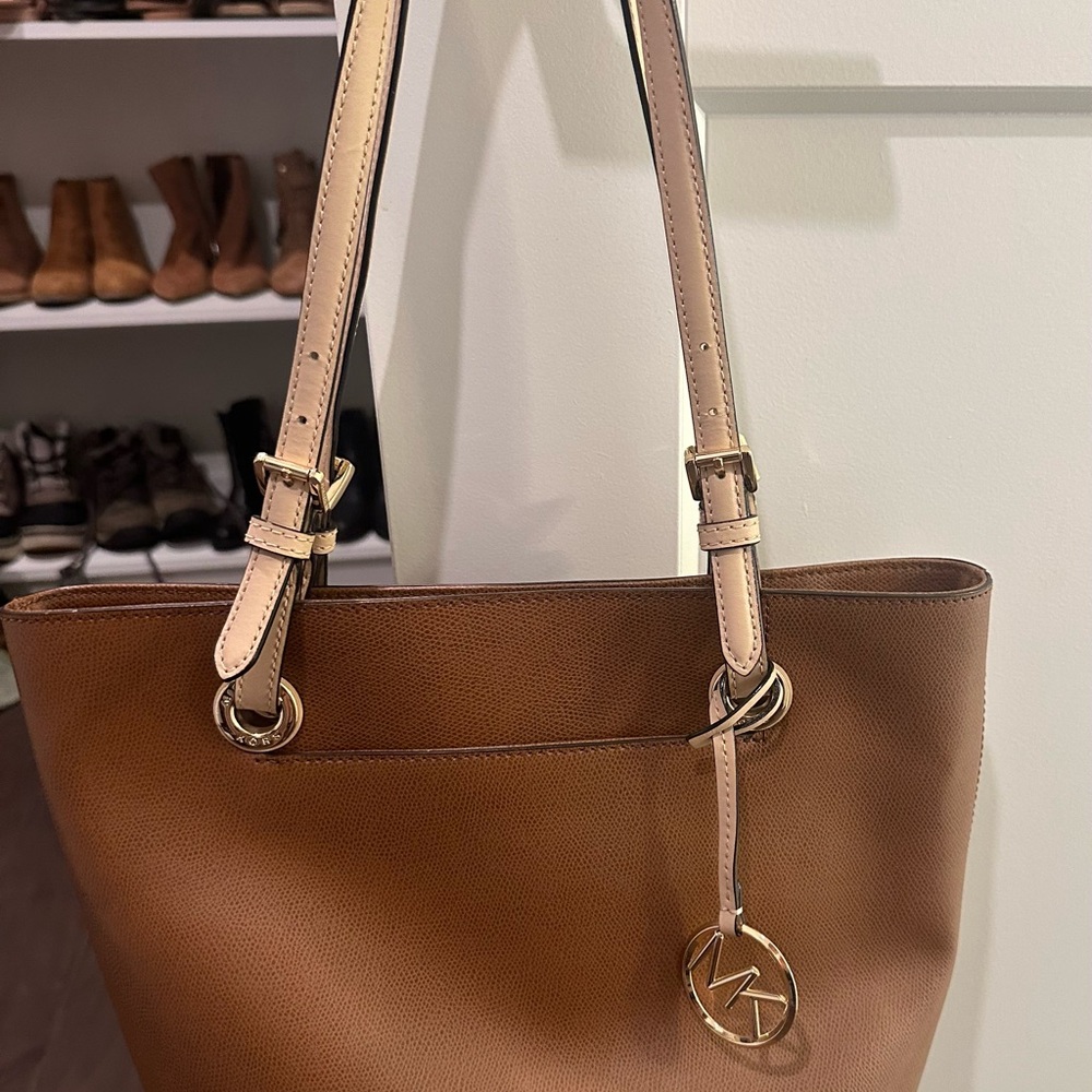 Michael Kors Brown jet Set Leather Tote with Gold Hardware